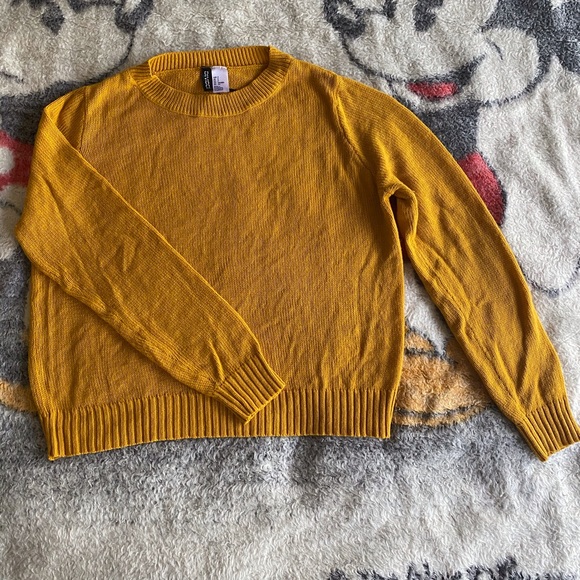 H&M mustard sweater - Picture 4 of 5